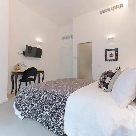 Bed & Breakfast A Misura Duomo & - Ls 4*