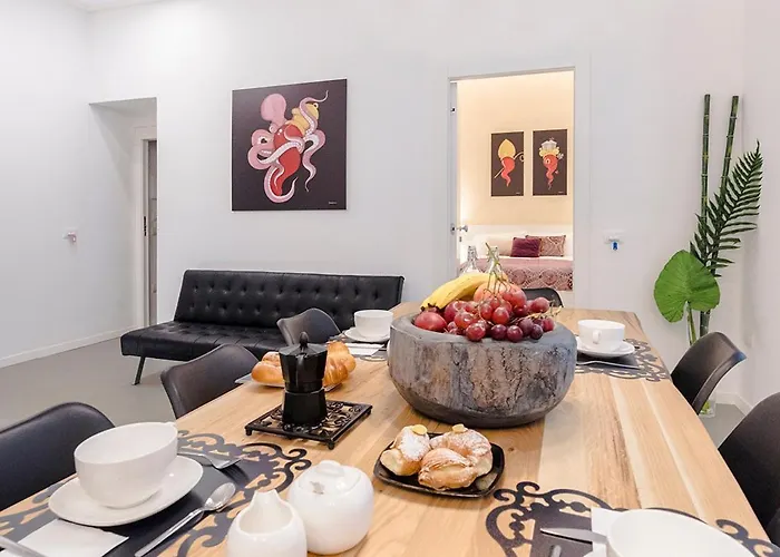 A Misura Duomo & - Ls Неаполь