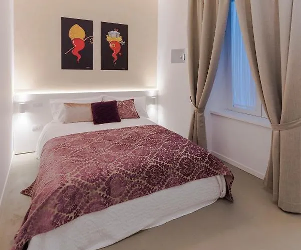 A Misura Duomo & - Ls 4* Неаполь