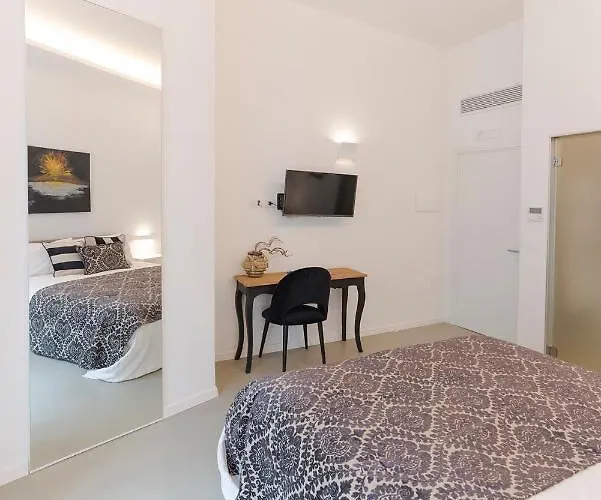 A Misura Duomo & - Ls Неаполь